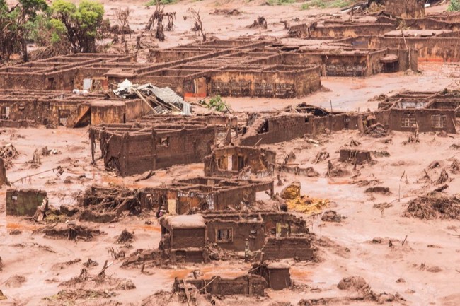 tragédia Mariana Vale Samarco maior desastre ambiental