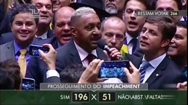 tiririca impeachment circo palhaço repúdio
