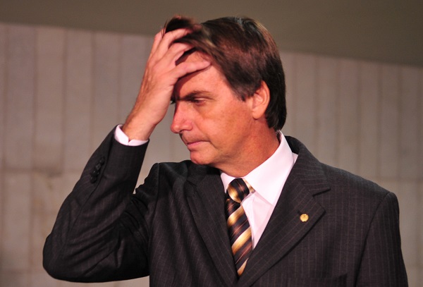 Reprimidos bolsonaro gay homofóbicos sentem excitação por homossexuais