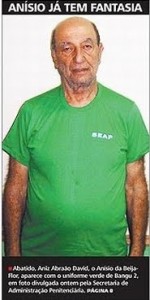 Anisio Homem que comprou triplex de Roberto Marinho é capa de jornal global vestido de presidiário