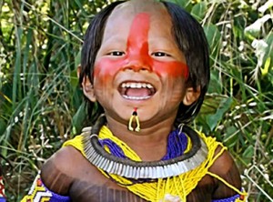Criança indígena queimada