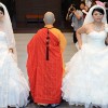 Primeiro casamento budista gay é realizado em cerimônia histórica casamento gay budista