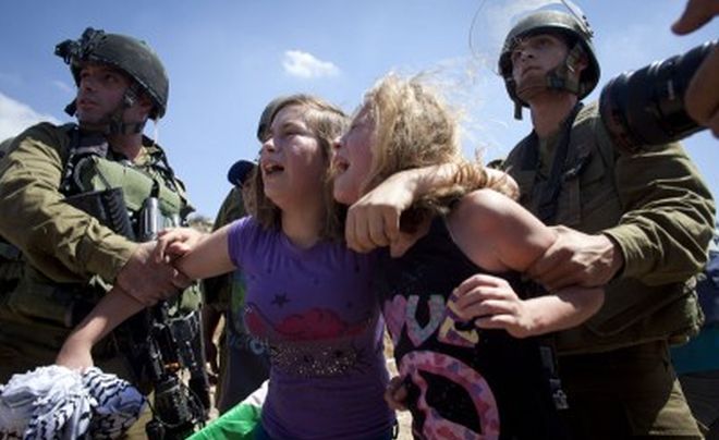 menina palestina mãe israel soldado