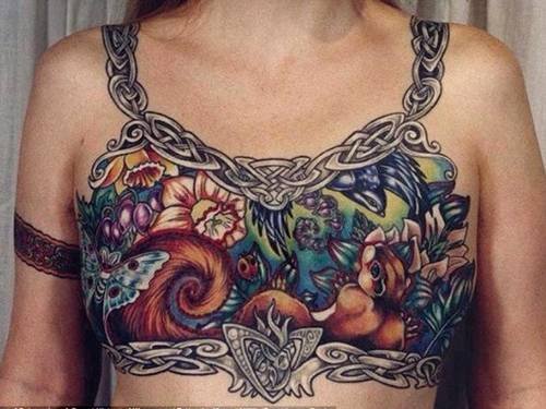 mulher banida tatuagem facebook