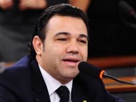 feliciano mamonas assassinas