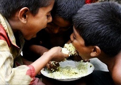 fome mundo troca de alimentos