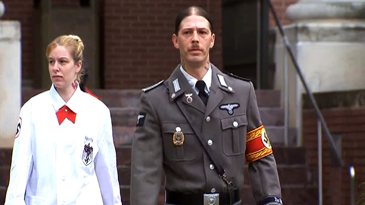 nazista-eua traje nazista eua hitler guarda do filho