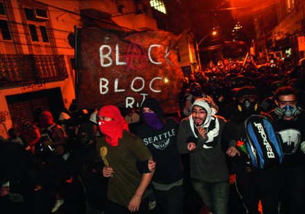 Black Blocs rio de janeiro manifestações