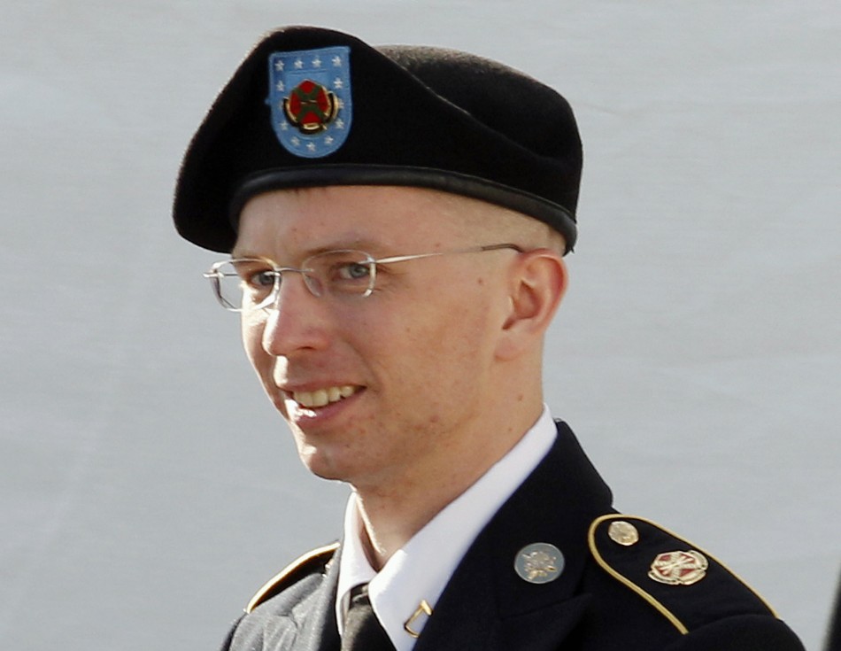 bradley manning chelsea mulher