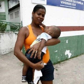 médico cubano comunidade mãe bebê