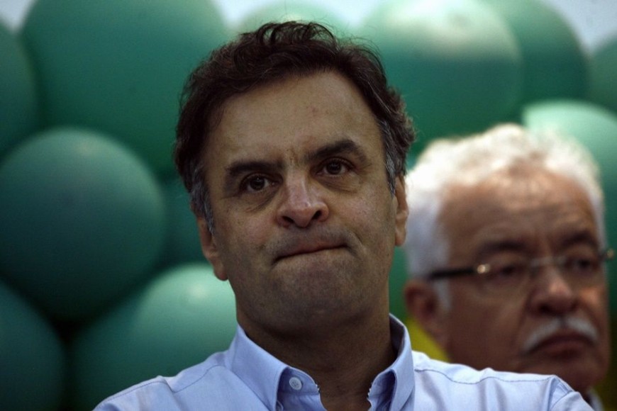 aécio neves aeroporto minas gerais