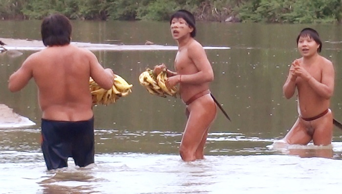 índios isolados amazônia imagem rara