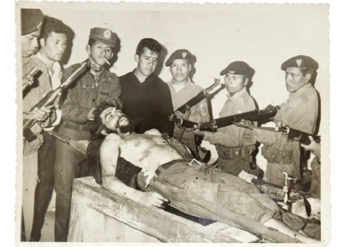 Che Guevara: ritrovate foto inedite del suo cadavere