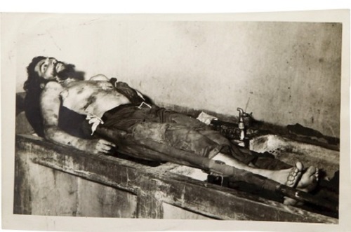 Che Guevara: ritrovate foto inedite del suo cadavere