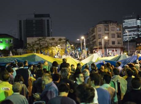 passeata aécio são paulo