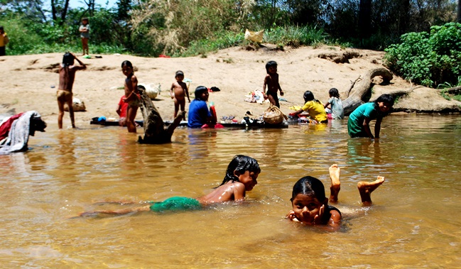 aldeia indigena pimentel xavante brasil