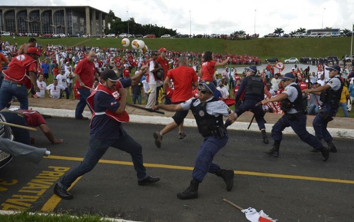 Terceirização deputados brasília protesto 