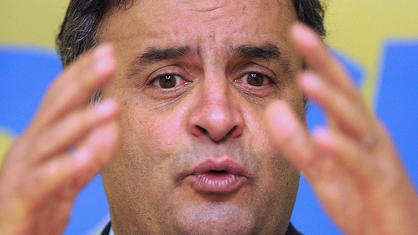 aécio neves saúde minas gerais