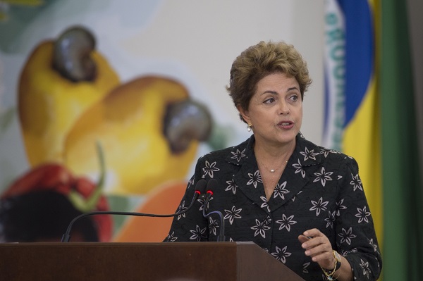 dilma boatos internet 2015