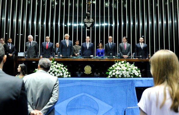 globo pt psol senado homenagem