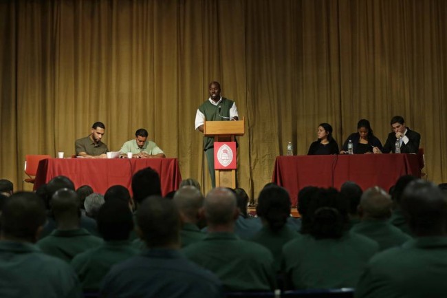 debate Harvard presidiários