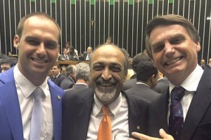 ezequiel-teixeira-cura-gay-bolsonaro