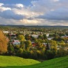 O emprego de R$ 88 mil por mês que ninguém quer View of town from Colson Hill Lookout, Tokoroa, Waikato Region, North Island, New Zealand