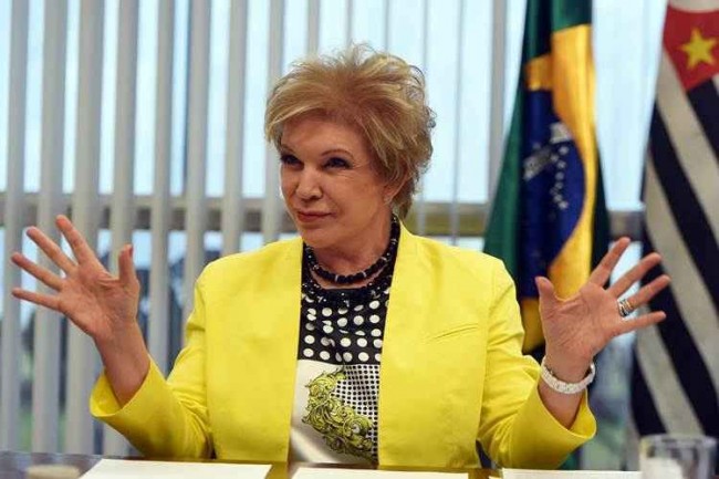 Marta Suplicy expulsa protesto paulista impeachment