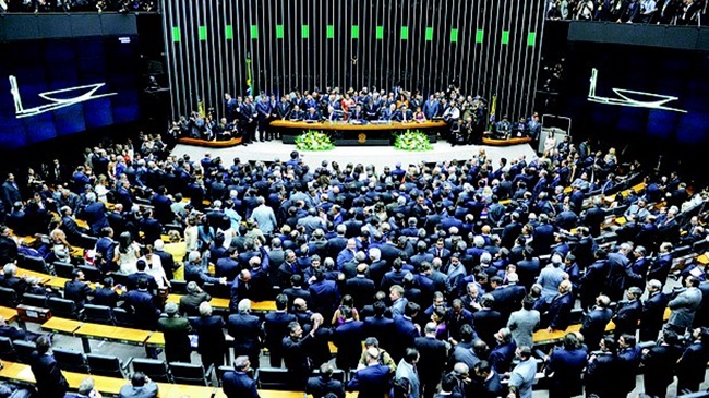 advogada bastidores congresso processo impeachment dilma