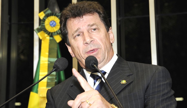 senador preso stf vota favor impeachment dilma