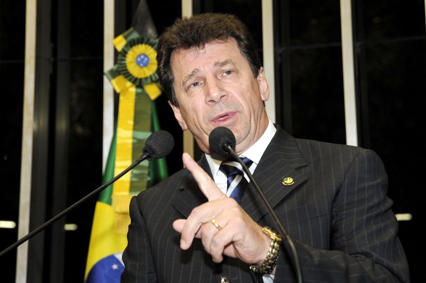 senador preso stf vota favor impeachment