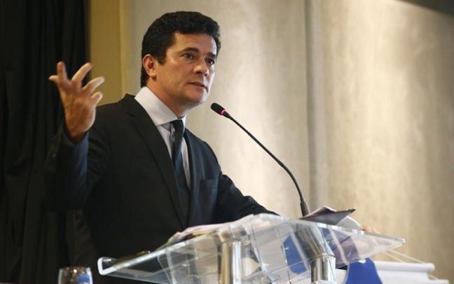 EUA Sergio Moro explica Lava Jato julga políticos do PSDB