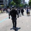 policial-abandona-manifestacao