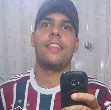 torcedor do fluminense bruno vargas