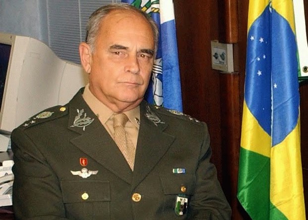 General Intervenção Militar Brasil
