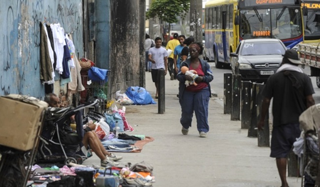 joão doria tirar cobertores moradores de rua