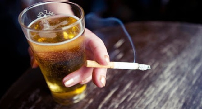 islândia diminui álcool cigarro adolescentes saúde