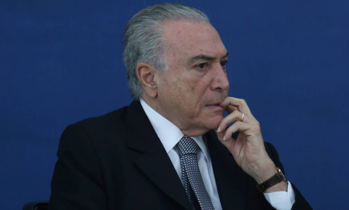 Michel Temer cair renúncia