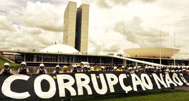 gigante voltou a dormir acordou contra corrupção