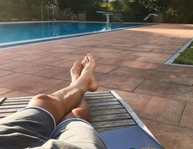 foto pernas ciclista pedalando choca mundo internautas 