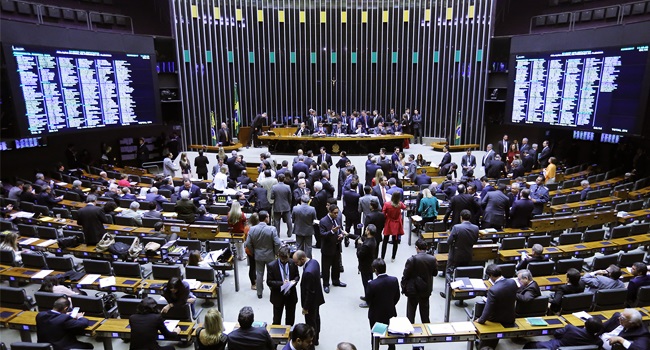 entenda distrito por que deputados querem aprovar