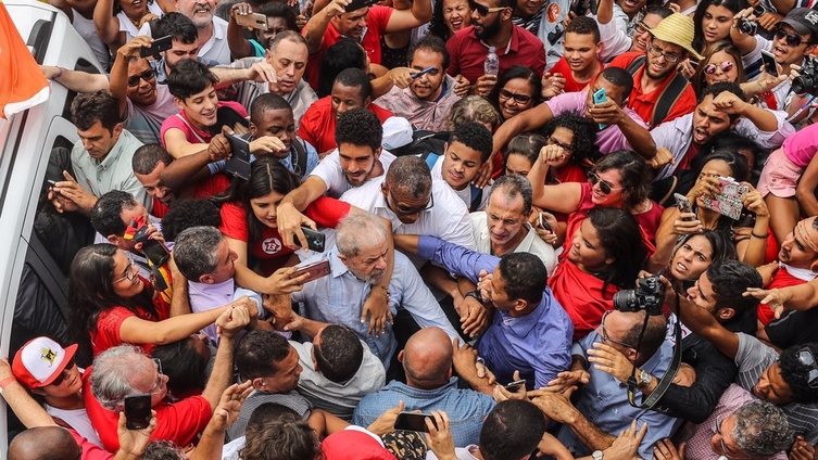 Caravana de Lula mulheres agredidas