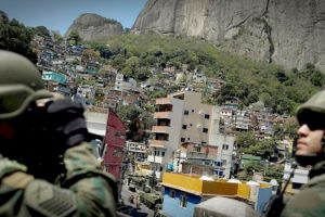 verdadeiros-bandidos-nao-encontramos-nas-favelas