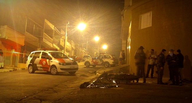 PM São Paulo Policial atira da janela de casa e mata mulher por engano