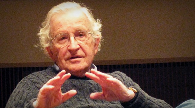 Noam Chomsky crescimento extrema-direita sociologia 