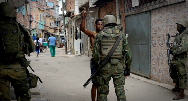 policia militar aborda mais negros racismo jovens