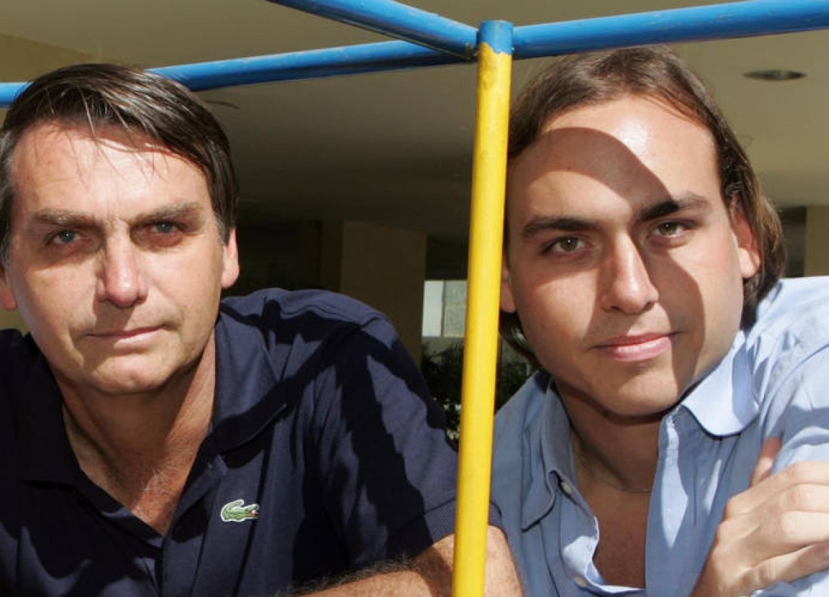 Jair Bolsonaro e Carlos Bolsonaro