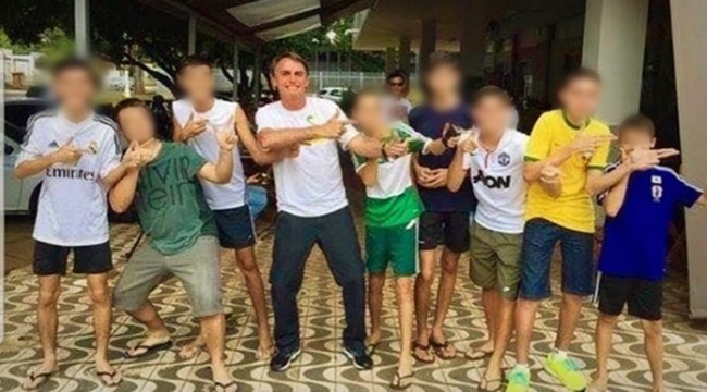 Jair Bolsonaro comum atiradores de Suzano massacre extrema direita