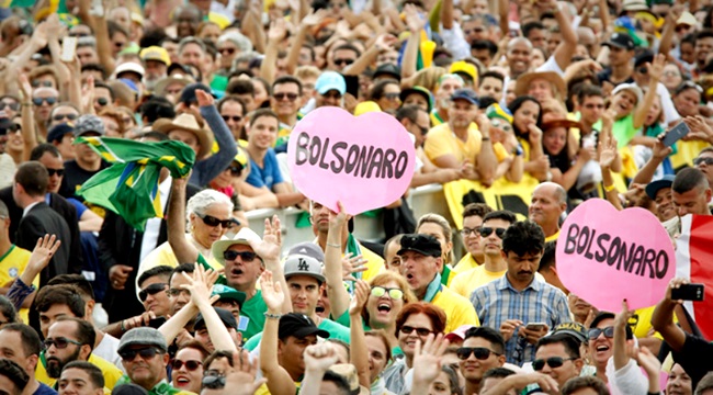 Bolsonetes luta manifestações direitos educação saúde 