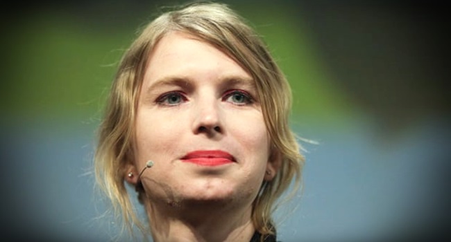 Ex-analista de inteligência Chelsea Manning é libertada nos EUA